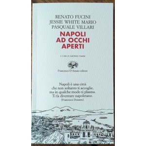 Napoli ad occhi aperti